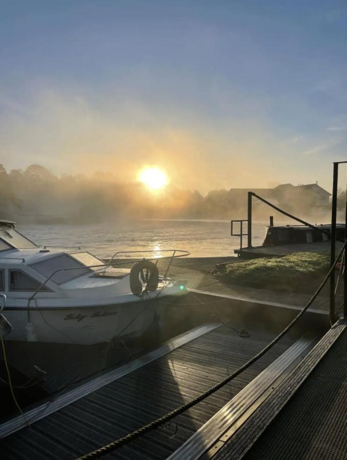 Water Cabin With Water Sports Equipment And Bikes, Bath Bristol Esterno foto