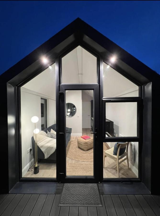 Water Cabin With Water Sports Equipment And Bikes, Bath Bristol Esterno foto